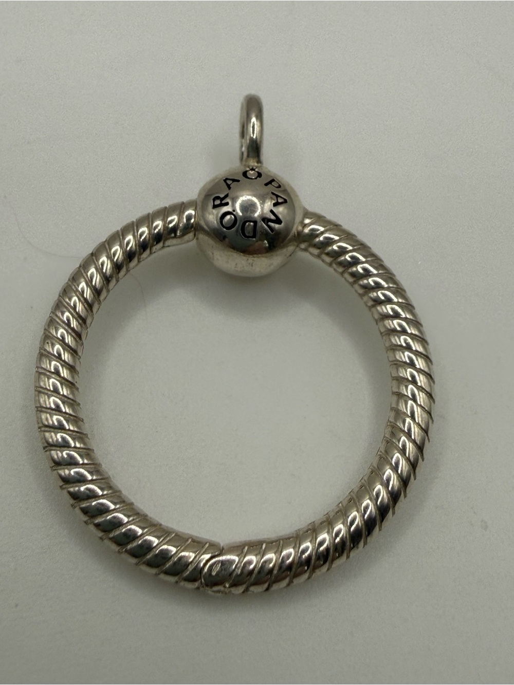 Pandora “O” Moments Open/Close Pendant